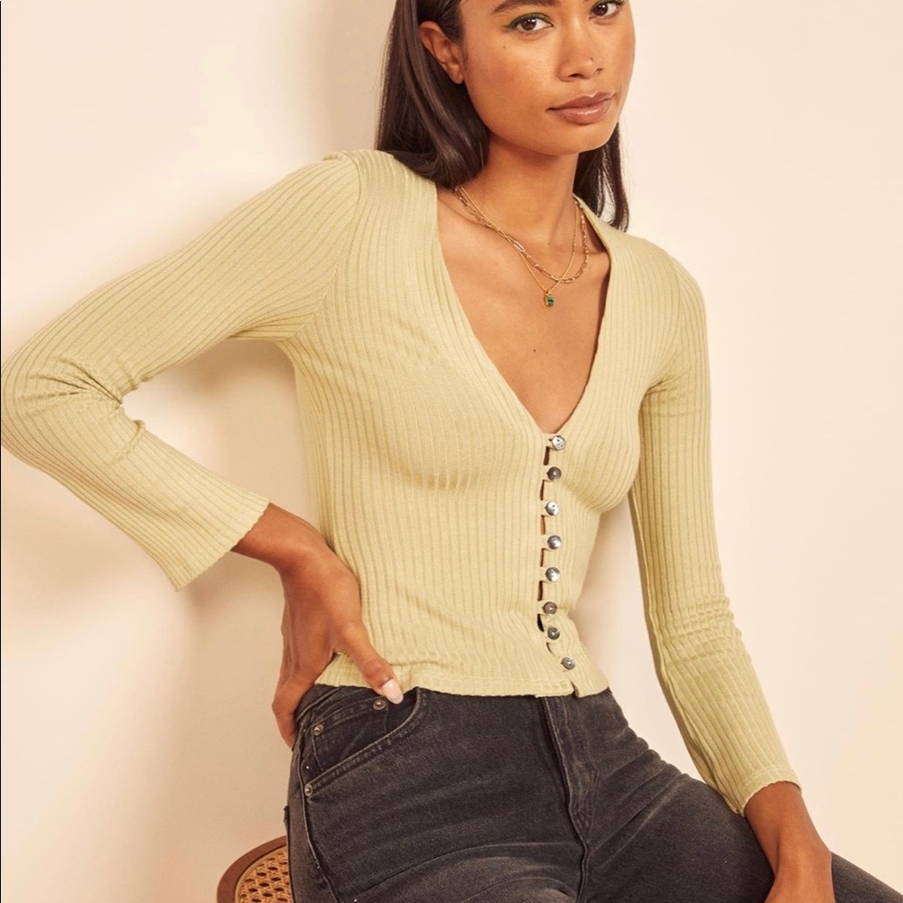 Reformation Gellar Top in Limon